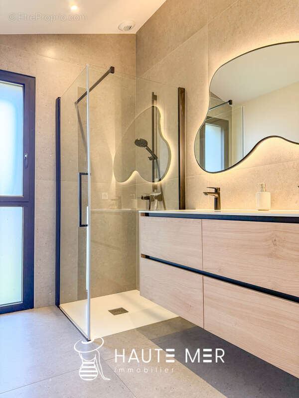 Maison à LONGEVILLE-SUR-MER