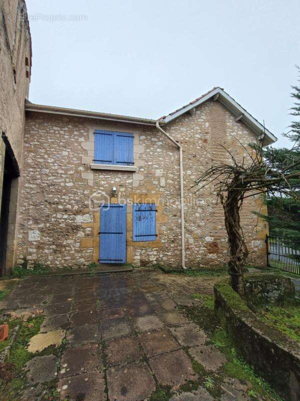Maison à MONPAZIER