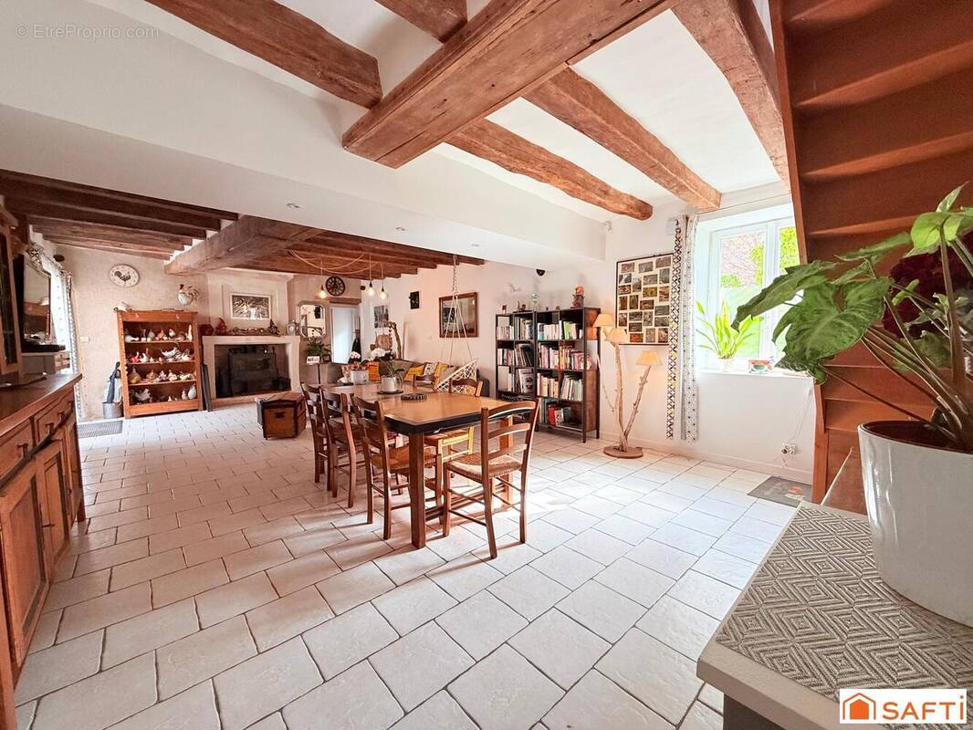 Photo 1 - Maison à SAVIGNE-SUR-LATHAN