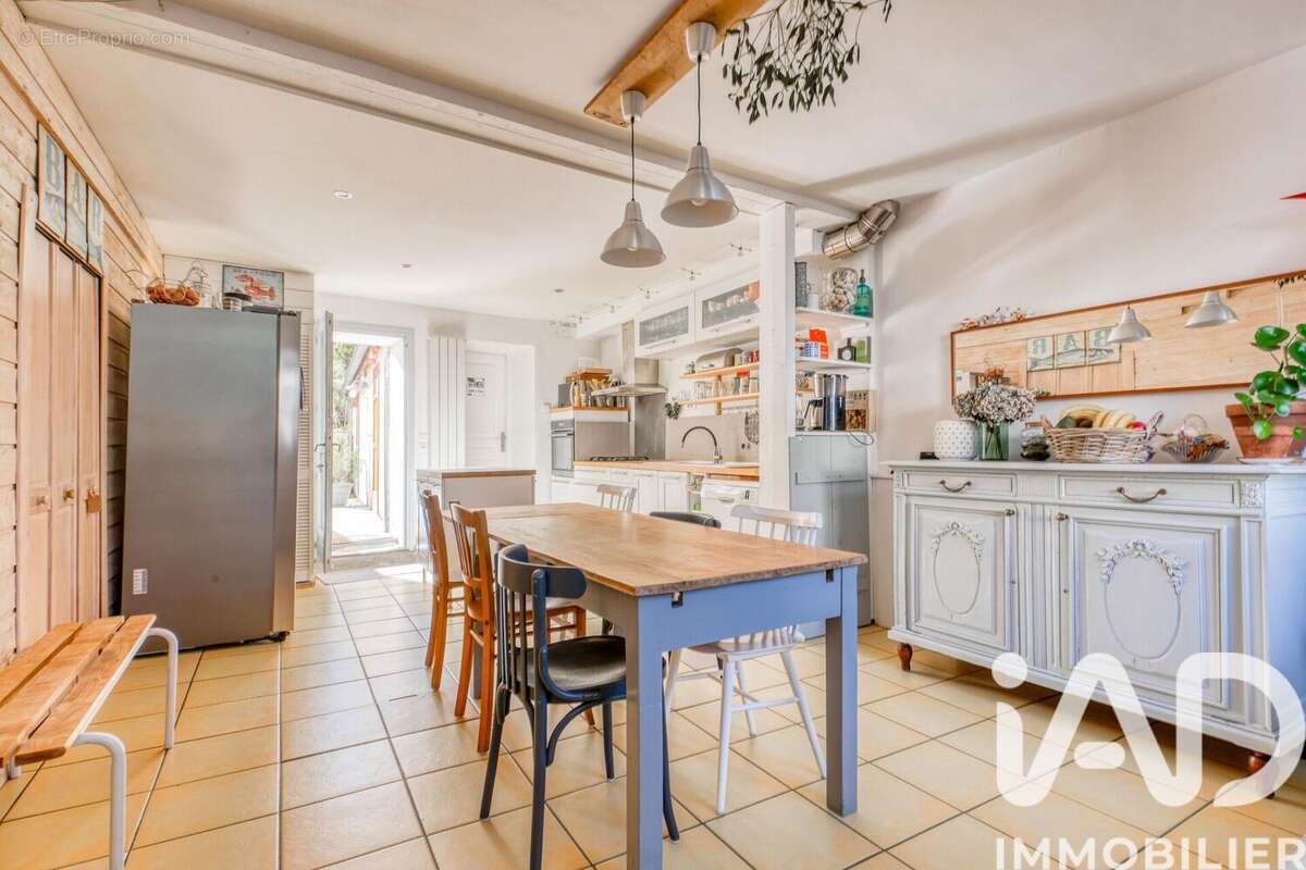 Photo 8 - Maison à VILLIERS-SUR-MORIN