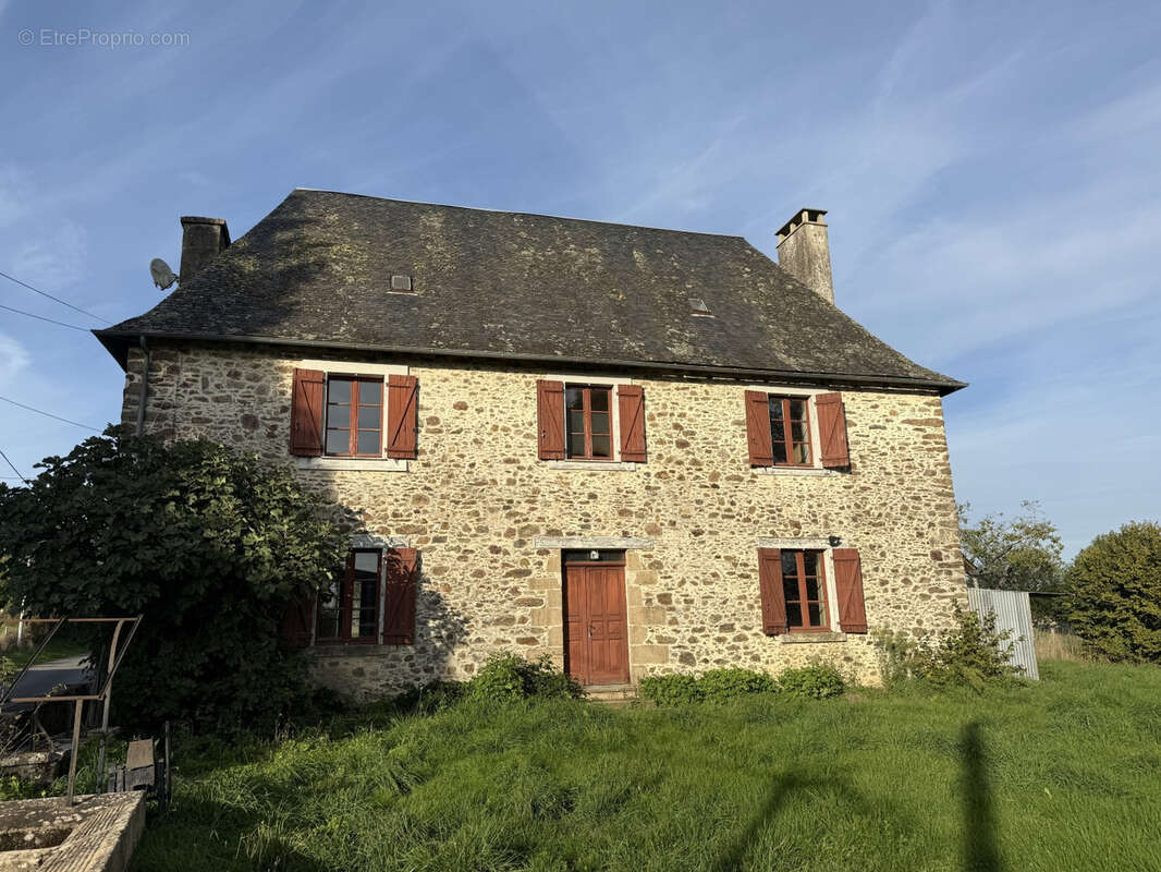 Maison à PERPEZAC-LE-NOIR