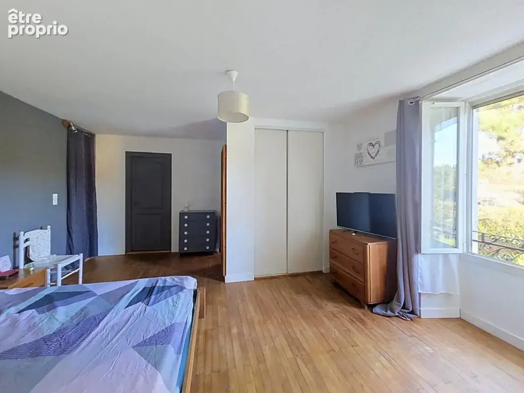 Maison 9 pièces 310 m² à vendre à Surin (79220) - photo 15