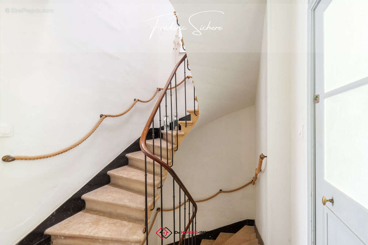 Maison 170 m² à Niort  - photo 6