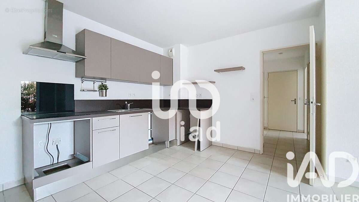 Photo 9 - Appartement à ROQUEBRUNE-SUR-ARGENS