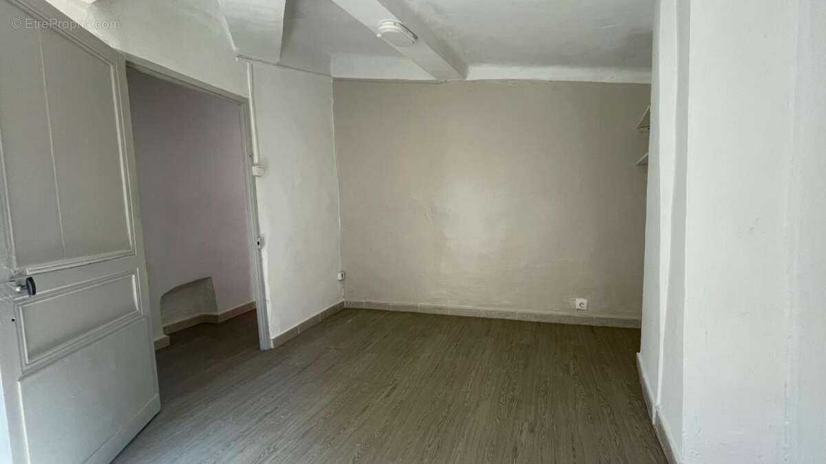 Maison de village avec terrasse à vendre 4 pièces TRETS (13) - photo 16