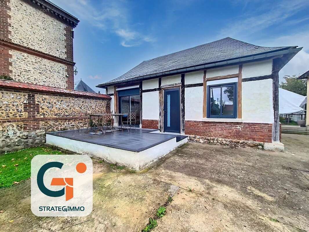 Maison à SAINT-OUEN-DE-THOUBERVILLE