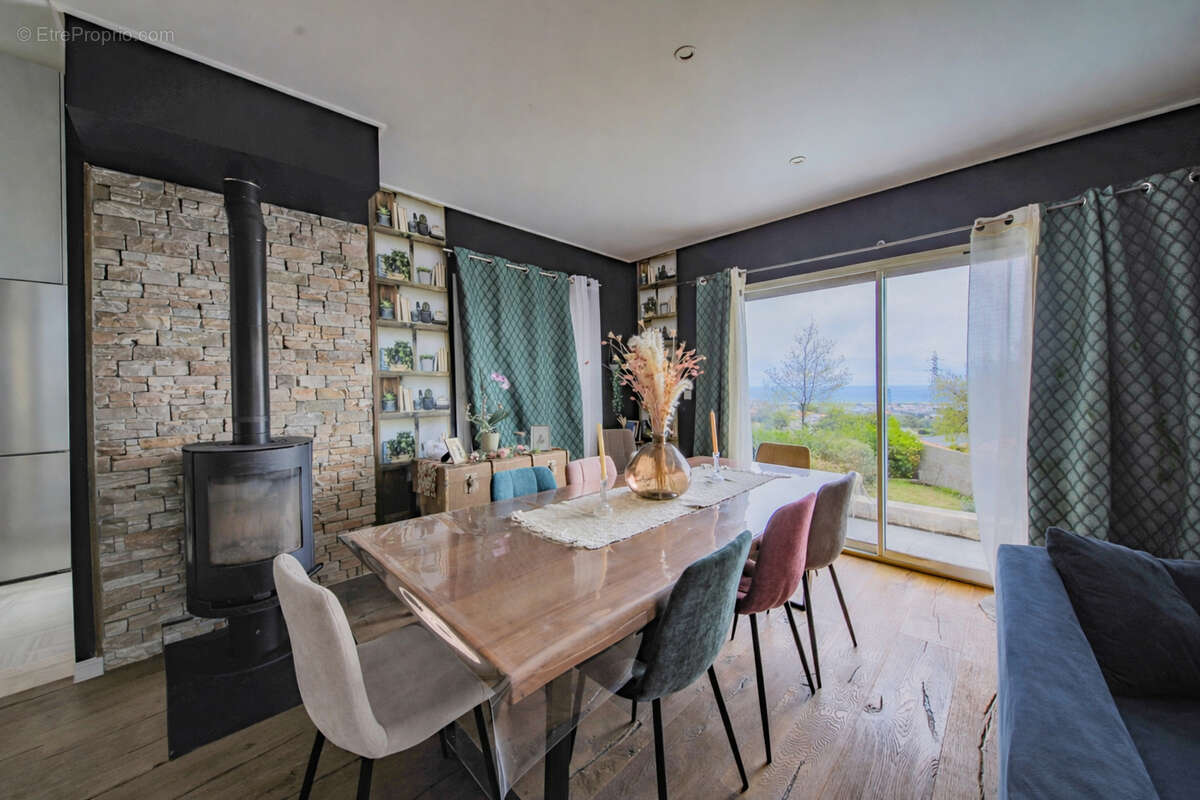 Villa avec piscine à Bastia 5 pièces 126 m2 - photo 9