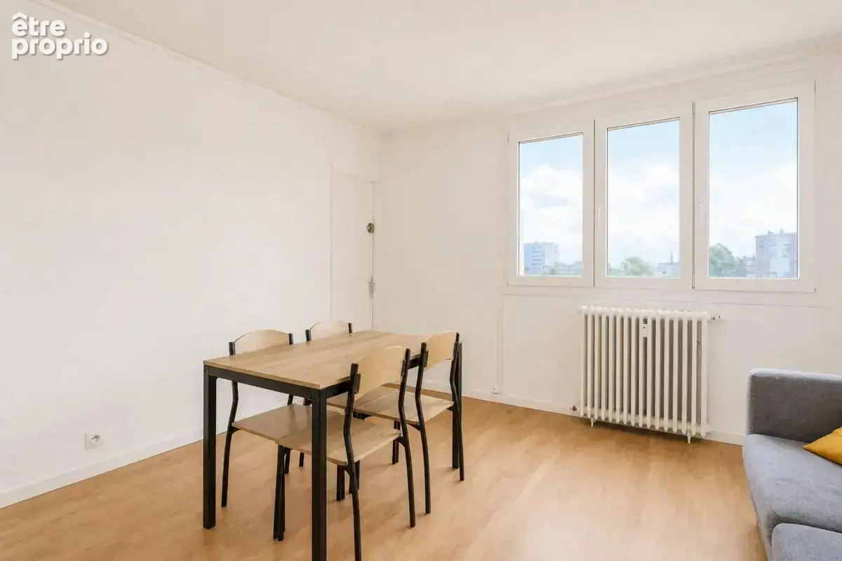 Appartement 4 pièces de 67 m² à Amiens lumineux et moderne - photo 3