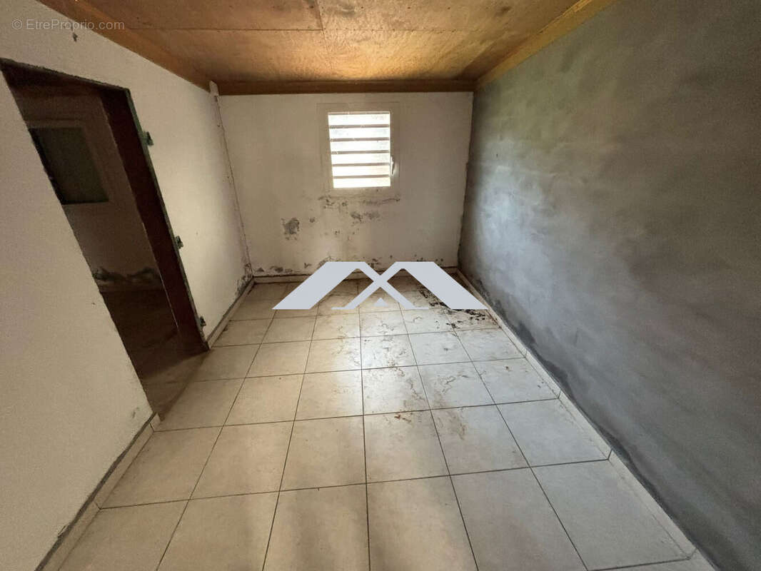 Maison à L&#039;ETANG-SALE