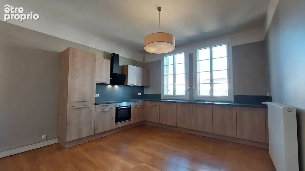 Maison 8 pièces 217 m² à vendre à Saint-Cyr-Sur-Loire (37540) - photo 7