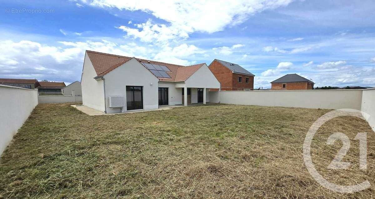 Maison 100 m² à Saint-Martin-Longueau  - photo 2