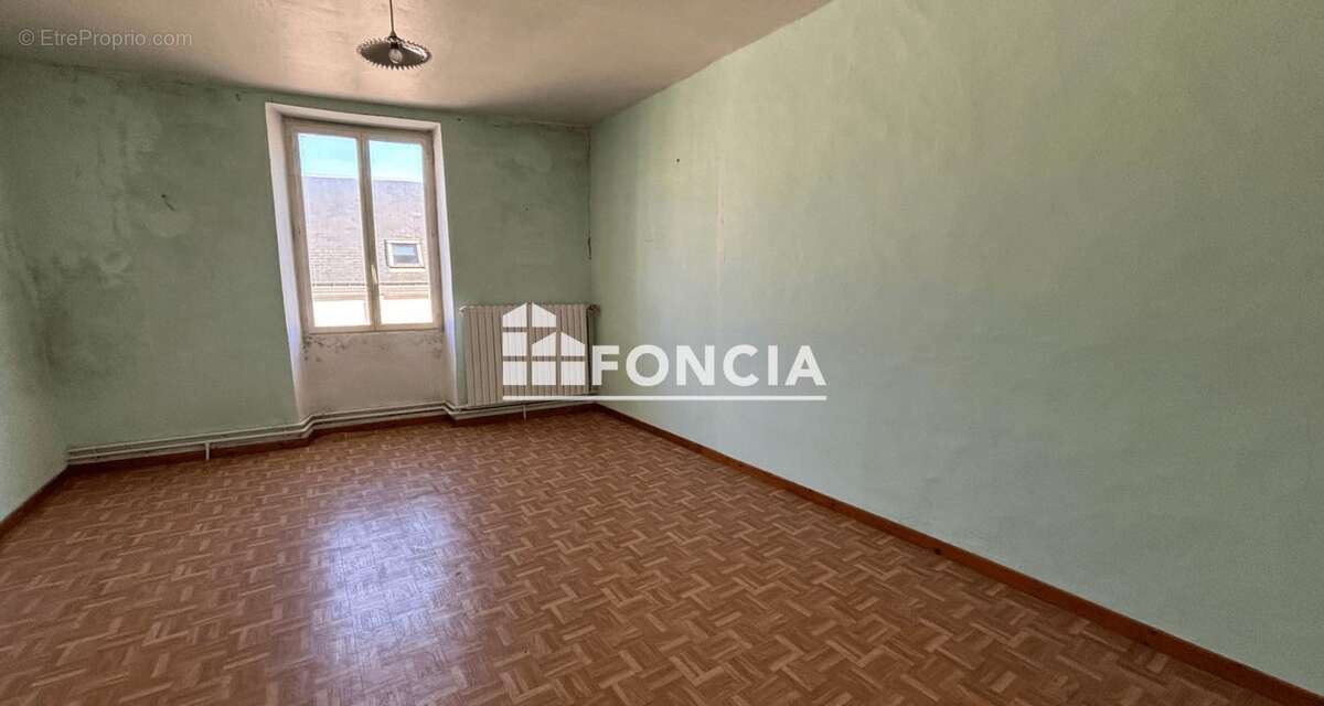 Maison à LA QUINTE