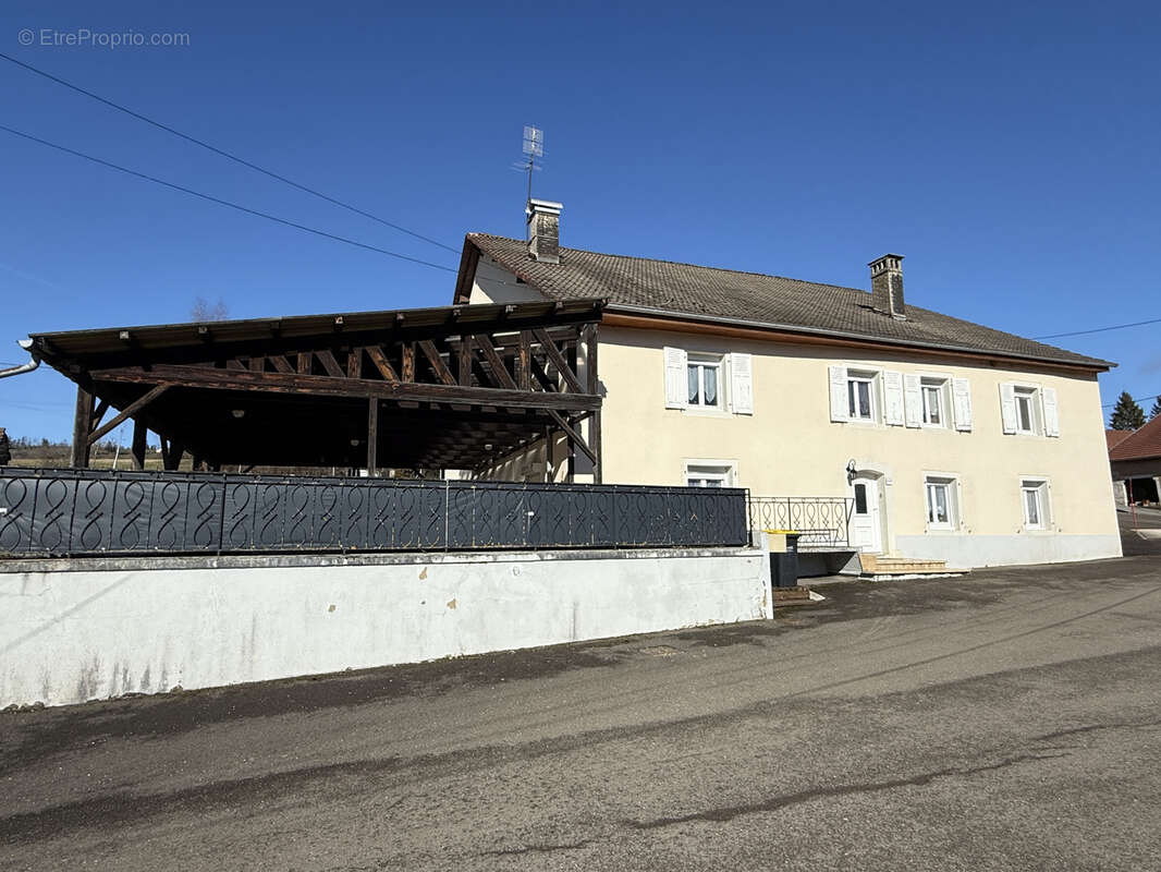 Maison à INDEVILLERS