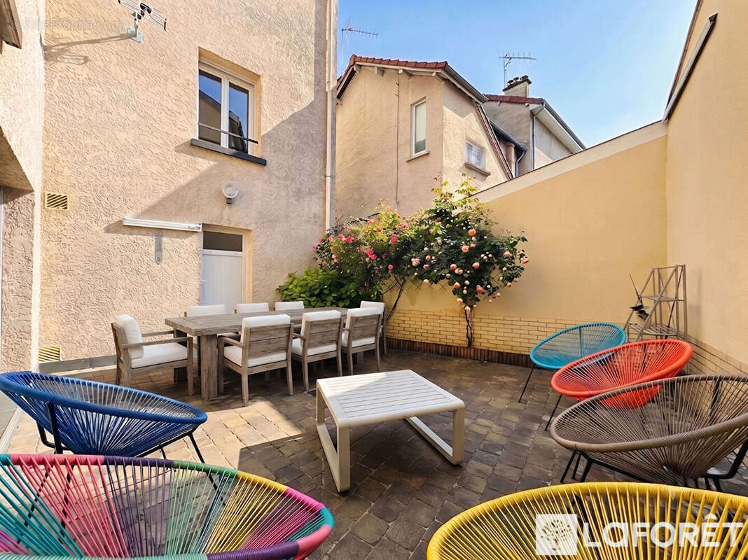 A vendre, Maison comme un Appartement Reims secteur Laon, 3 chambres, cour et deux garages - photo 4