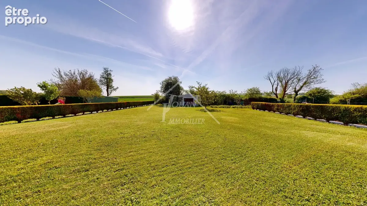 Exclusivite proche gannat jolie maison trois chambres garage terrain - photo 7