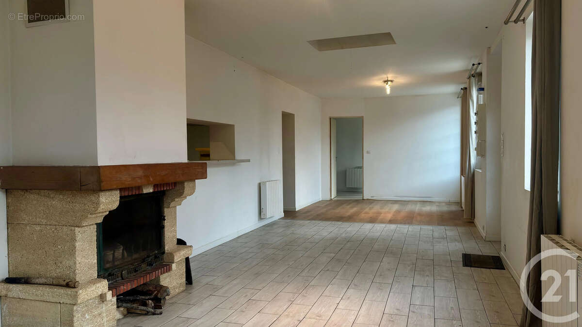 Maison à LA COUTURE-BOUSSEY