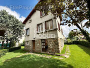 Maison à AUBERGENVILLE