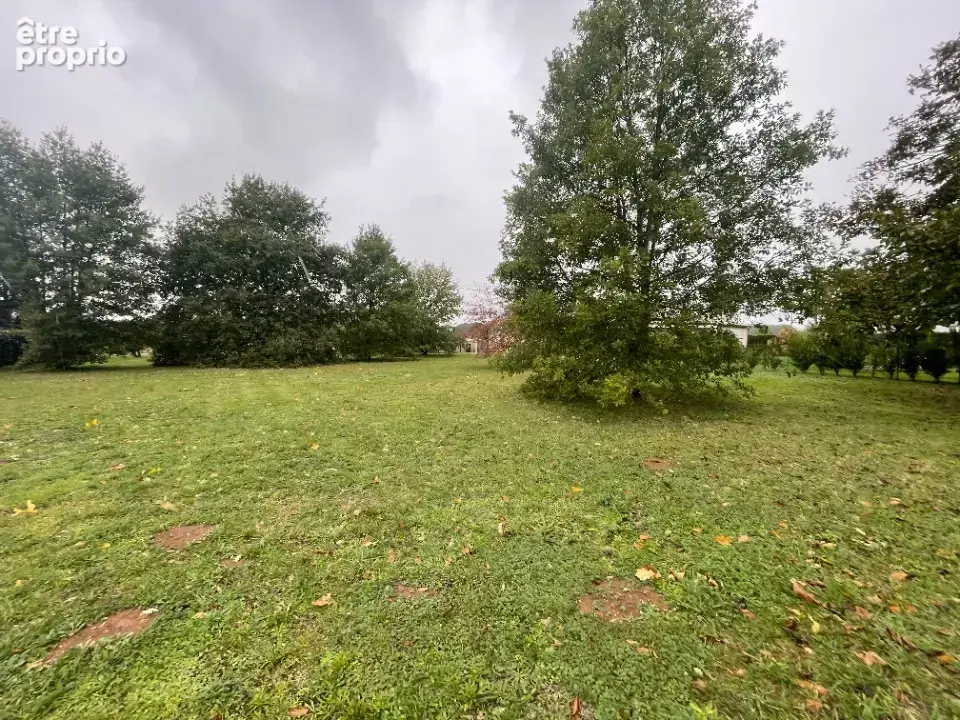 Terrain 1 400 m² à vendre à Gemozac (17260) - photo 2
