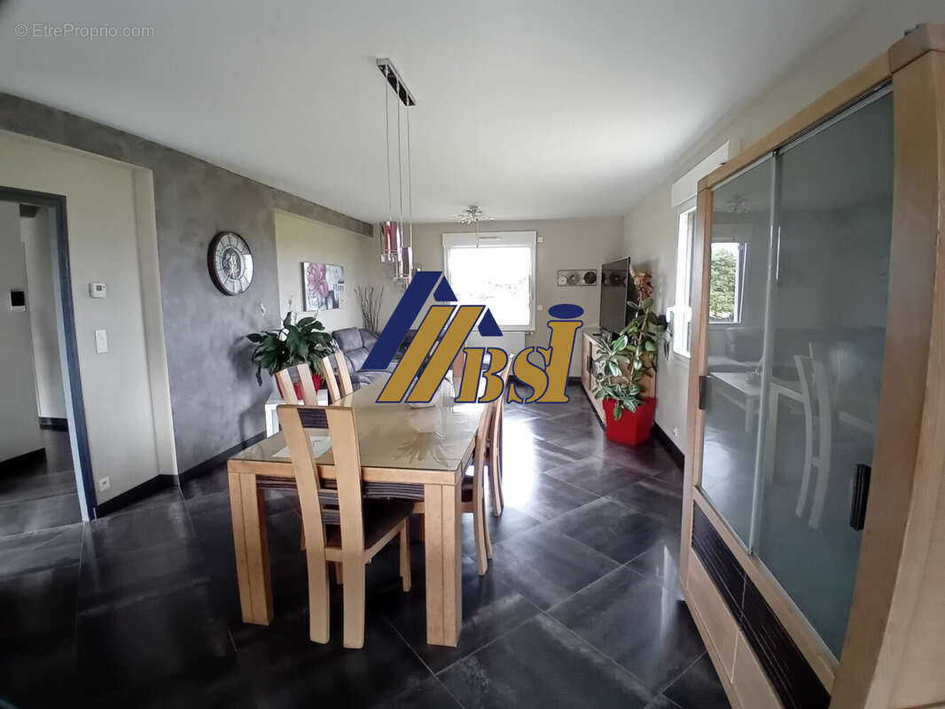 Maison 145 m² à Locmaria-Plouzane  - photo 4