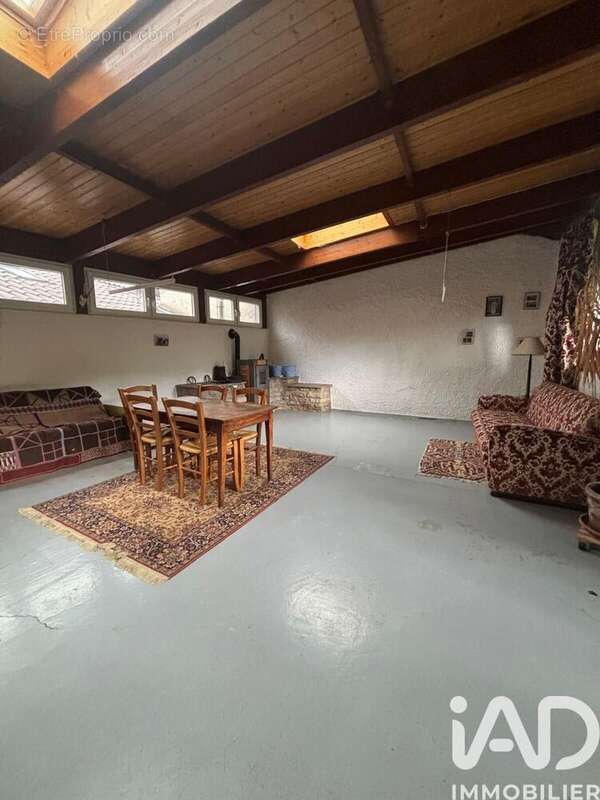 Photo 2 - Maison à LA ROCHE-VINEUSE