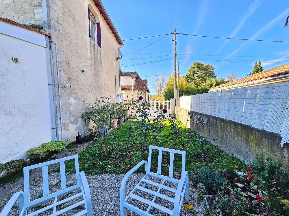 Maison à SIREUIL