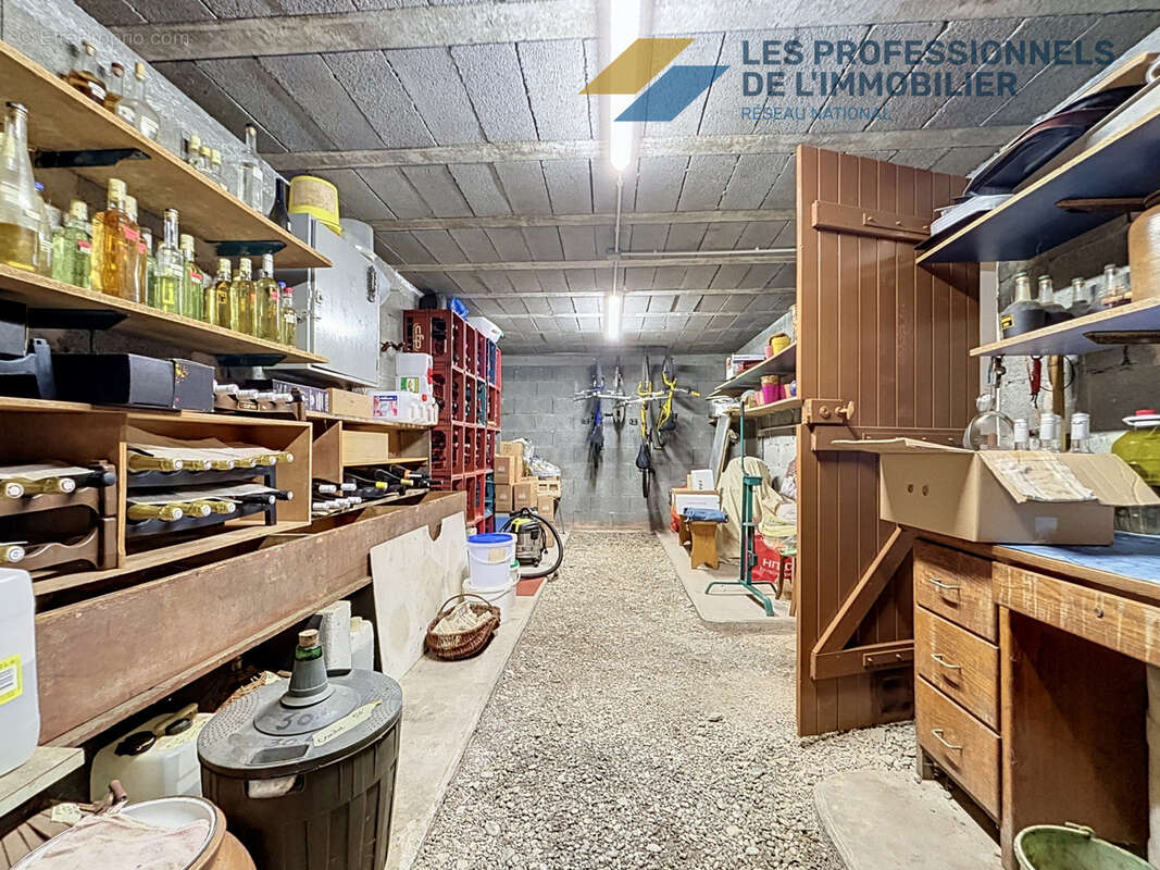 Maison traditionnelle de plain-pied de 129,25 m2 habitable, sur un terrain de 1 760 m2 - photo 15