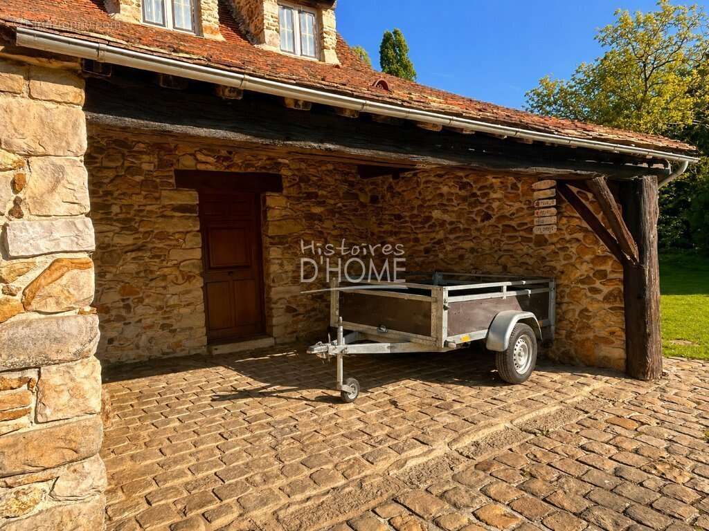 Maison à LE PLESSIS-FEU-AUSSOUX