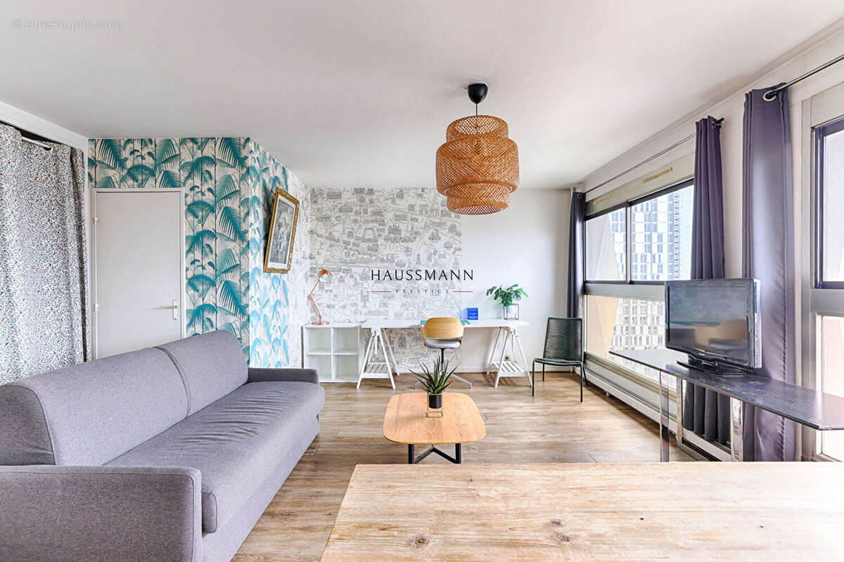 Appartement à PARIS-15E