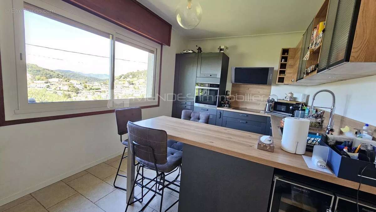 Villa avec piscine et belle vue proche village - photo 12