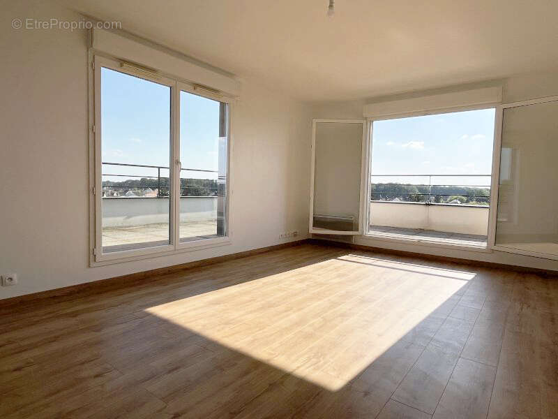 Appartement 91 m² à Quincy-Sous-Senart  - photo 3
