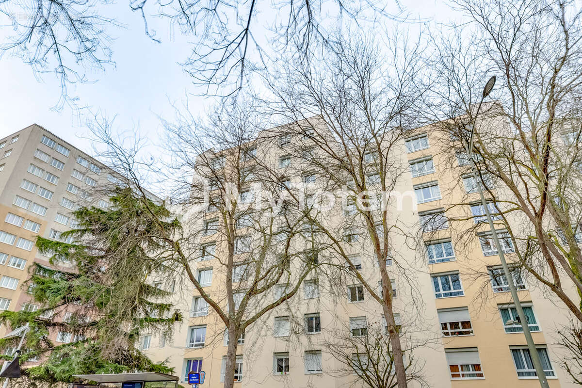 Appartement à CHAVILLE