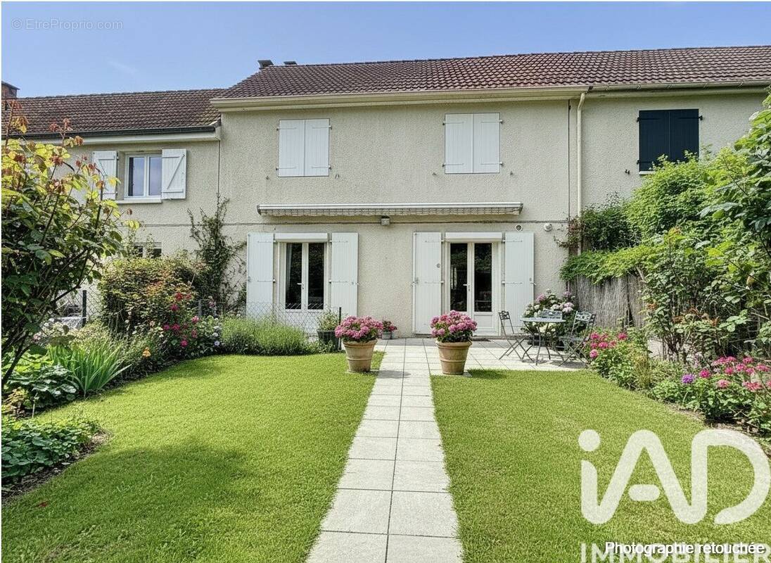 Photo 1 - Maison à SAINT-AMAND-MONTROND