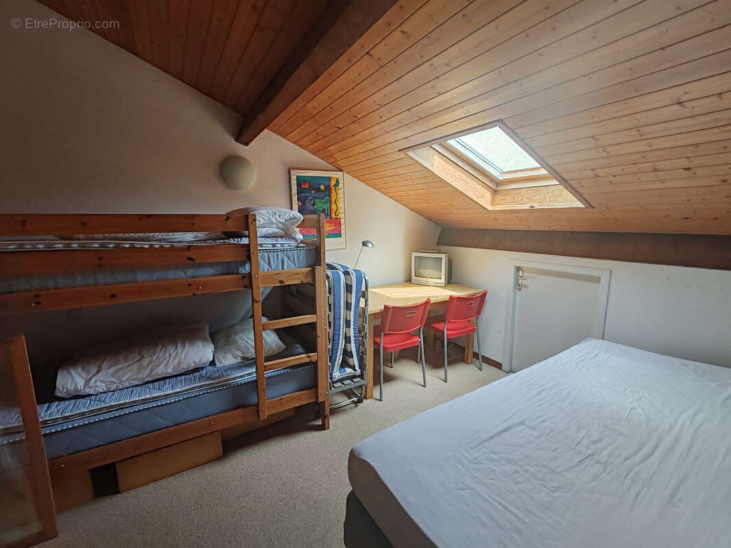 Maison à SAINT-JULIEN-EN-BORN