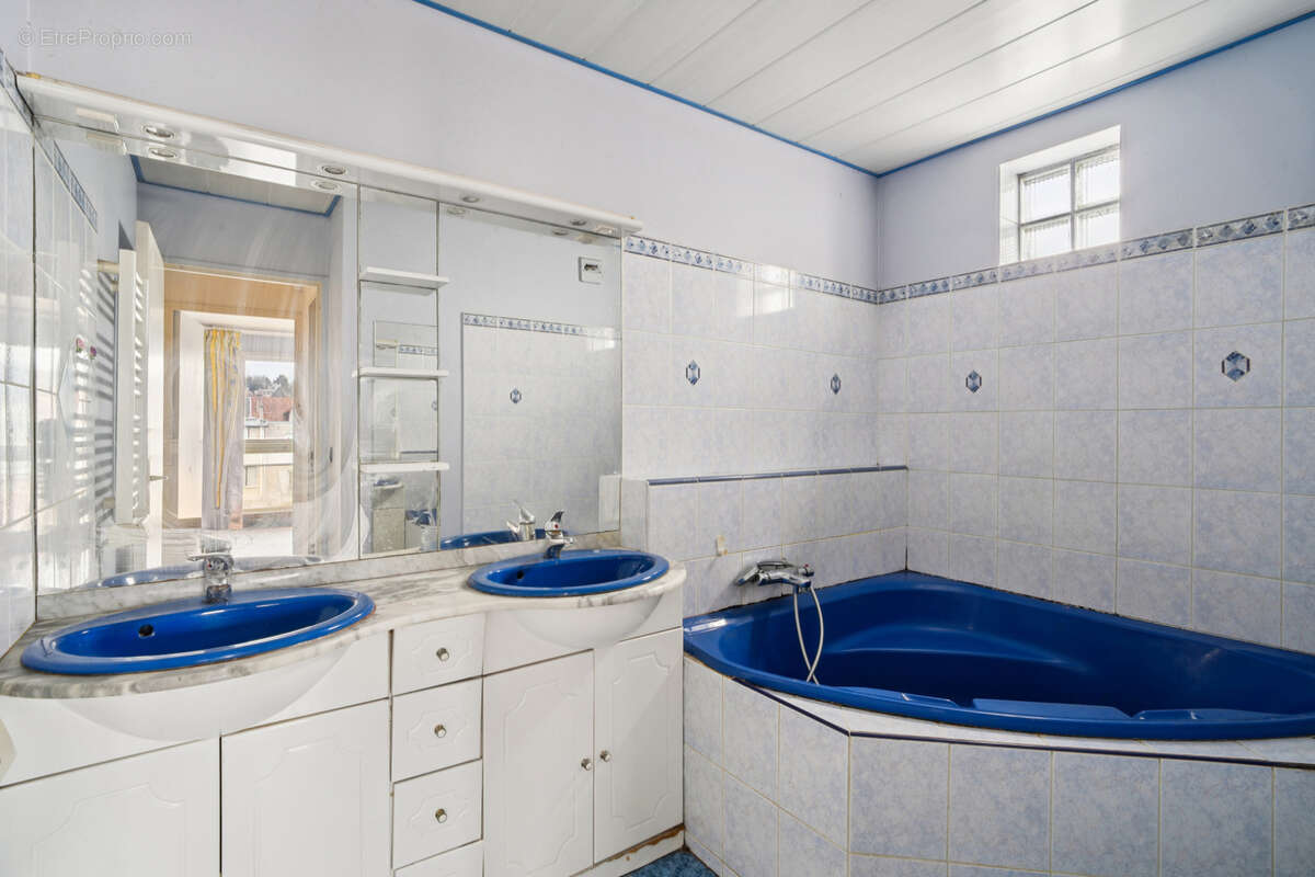 Appartement à LE RAINCY