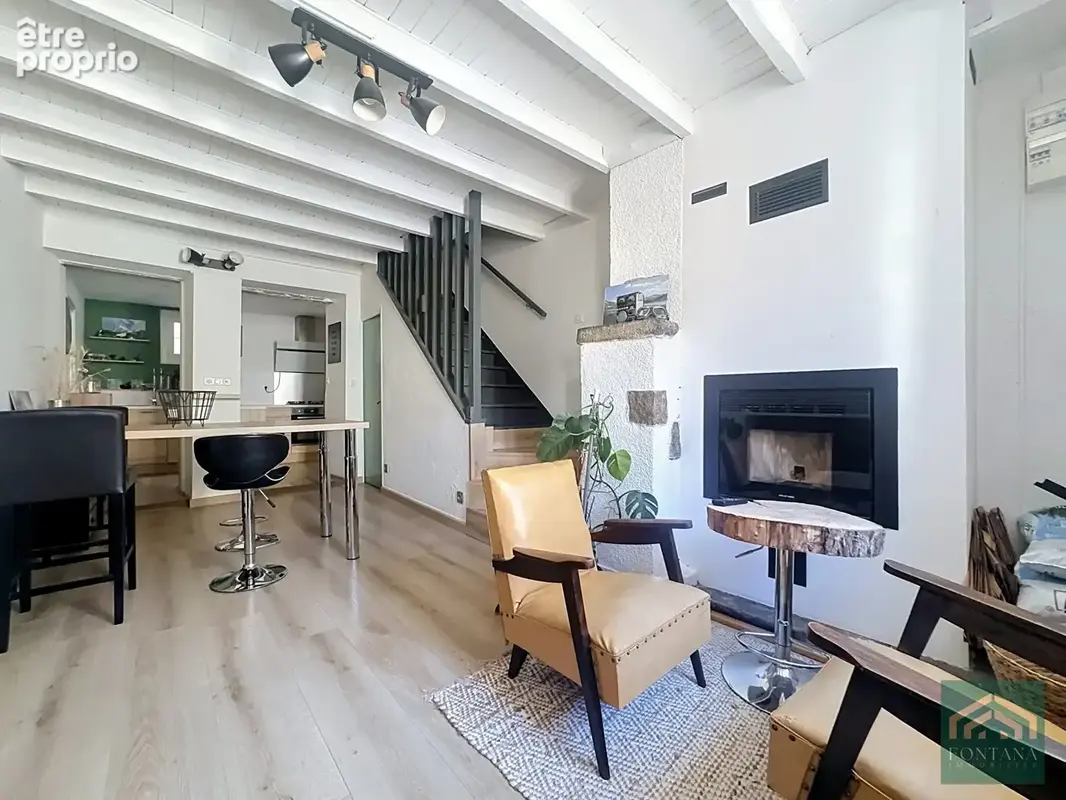 Maison à SAINT-BEAUZIRE