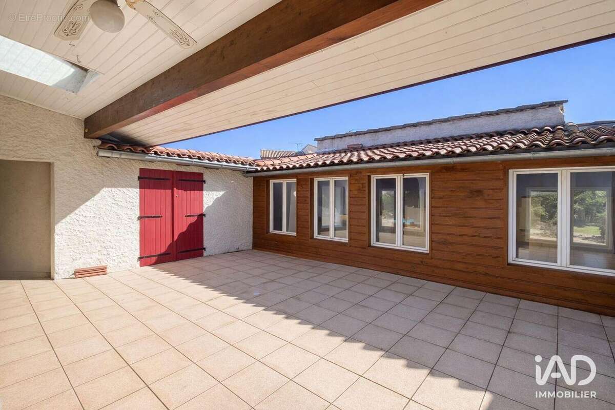 Photo 8 - Maison à POULX