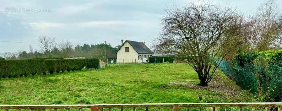 Terrain à GADENCOURT