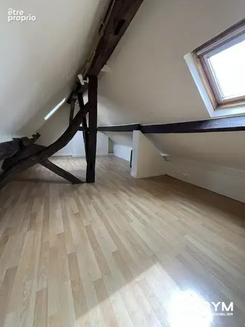DUPLEX