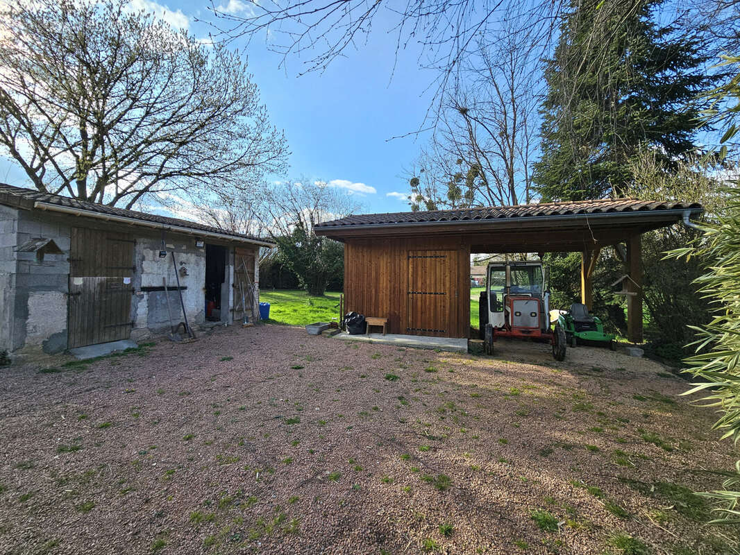 Maison à PUY-GUILLAUME