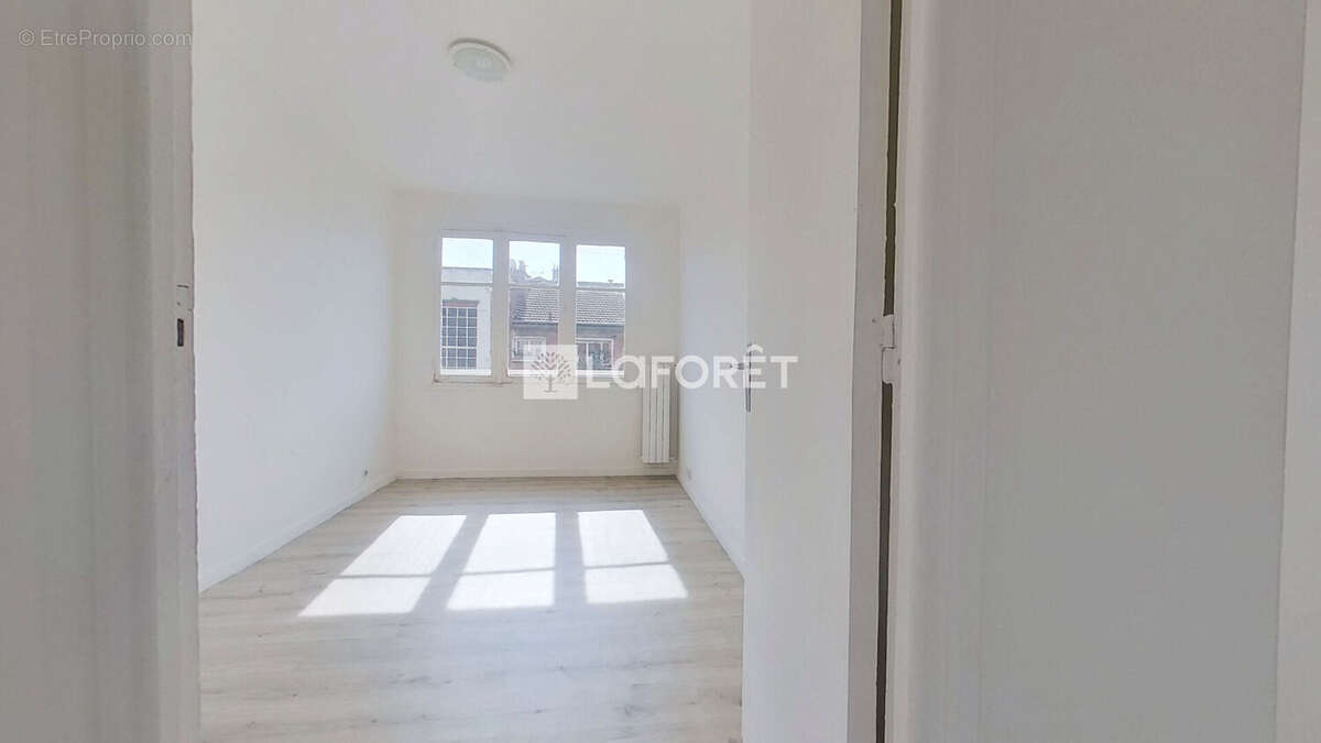 Appartement Noisy Le Sec 3 pièce(s) 51 m2 - photo 3