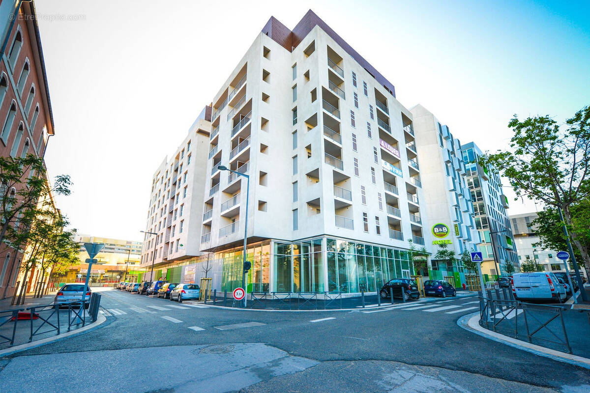 Appartement à MARSEILLE-3E