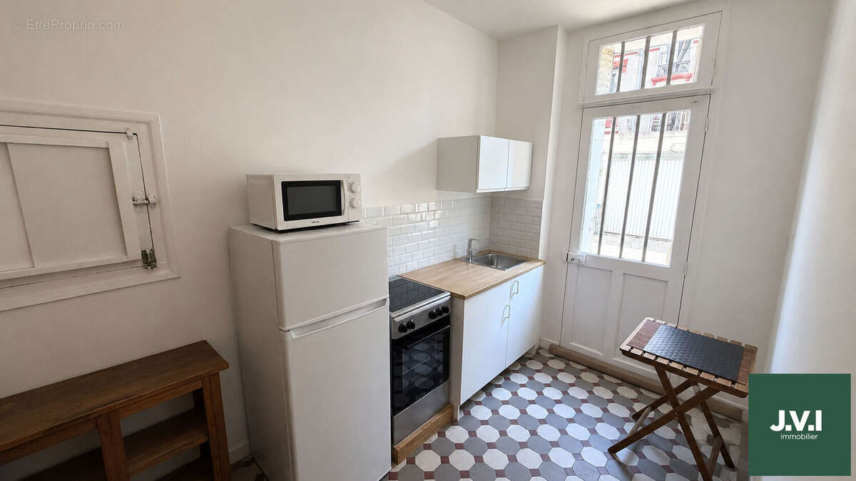 A VENDRE Appartement F1 22 m² Enghien Les Bains - photo 2