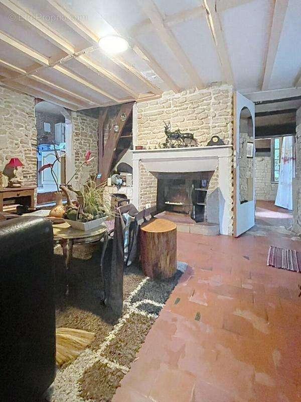 Maison à SAINT-MARTIN-DE-LA-LIEUE