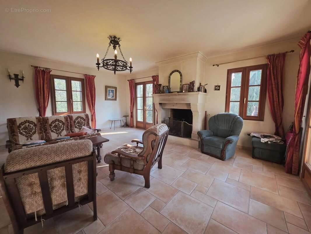 Maison à LAUZUN