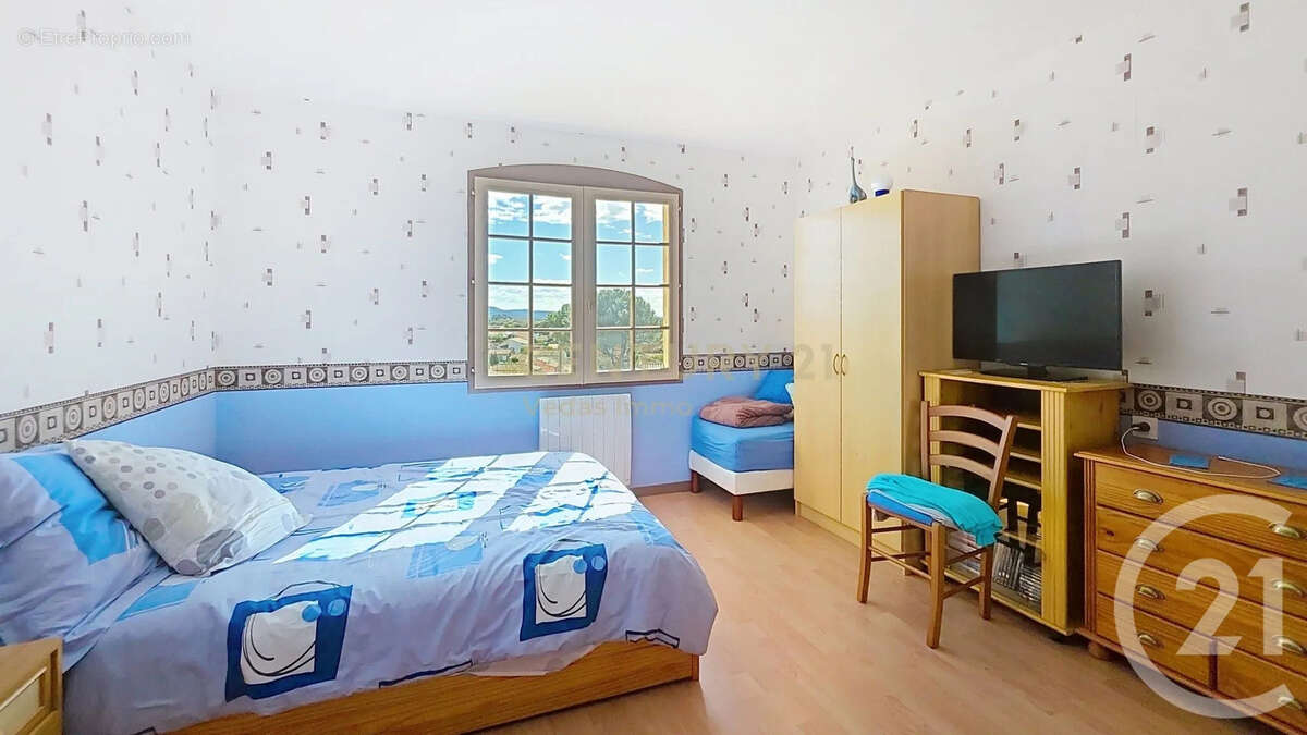 Maison 185 m² à Saint-Jean-De-Vedas  - photo 12