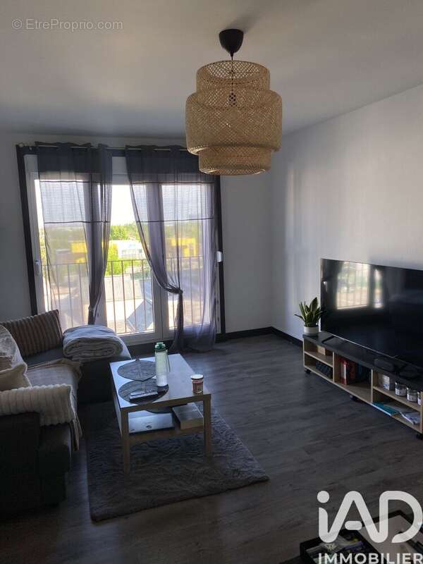 Photo 3 - Appartement à LA CHAPELLE-SAINT-LUC