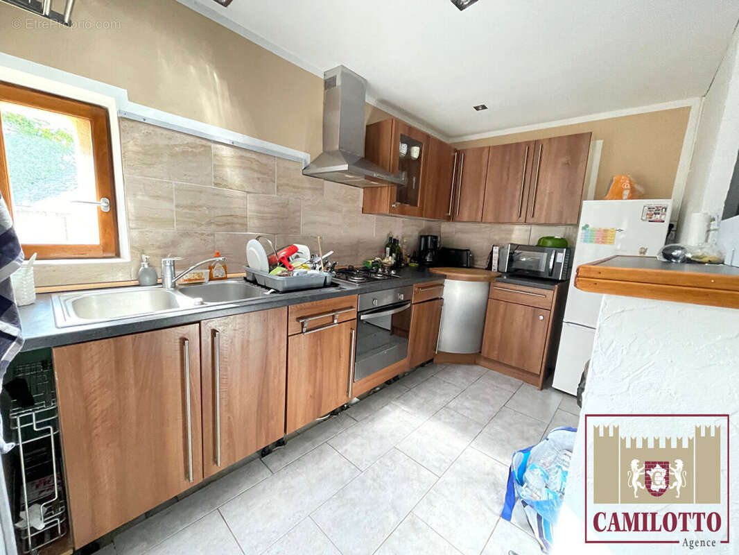 Appartement à FAVEROLLES