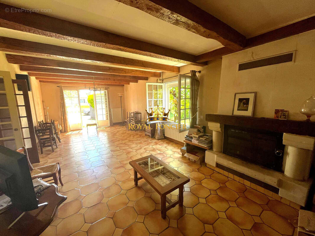 Séjour - Maison à DANGE-SAINT-ROMAIN