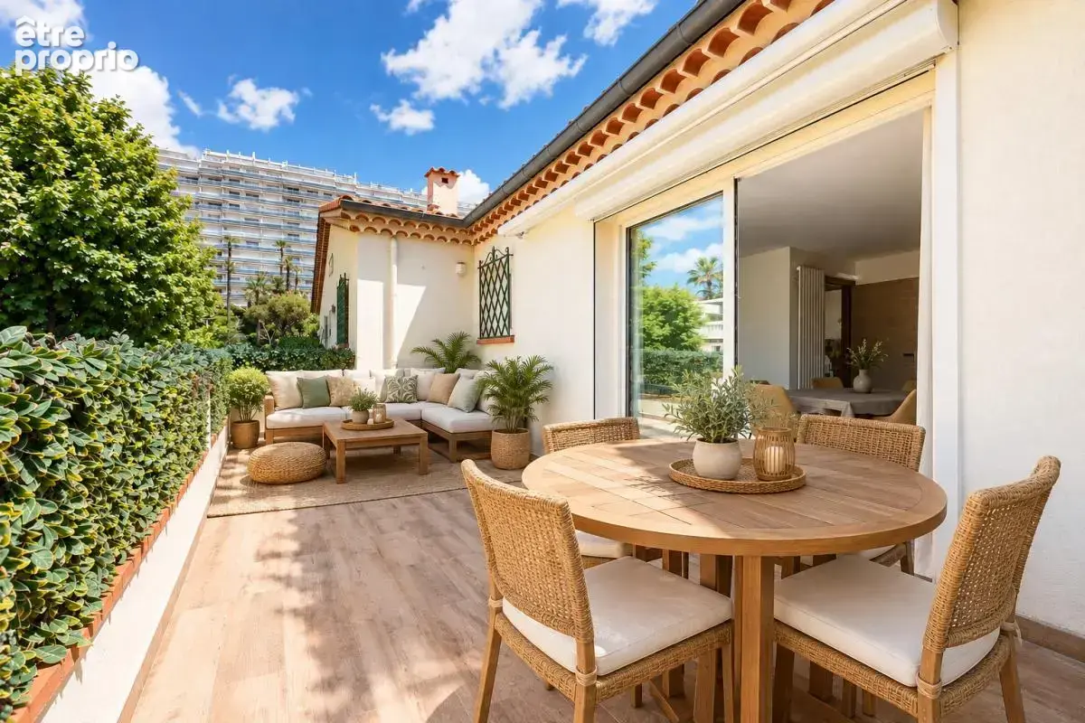 CANNES Basse Californie - 2 pièces rénové 42m2 - Terrasse 17m2 - Dernier étage - photo 9