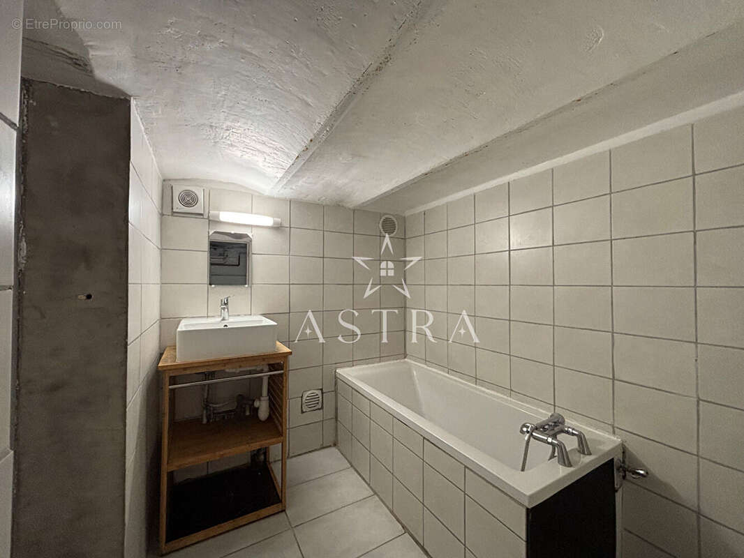Maison 4 pièces - 83,78 m² - Travaux de rénovation à prévoir - photo 6